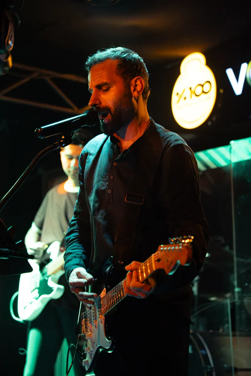 Dr. Arif Közen — Solist · Lead Gitar