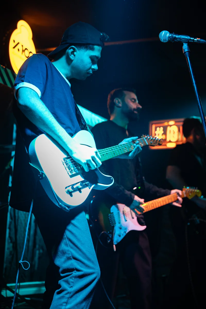 Egekan Bakeş — Gitar · Vokal